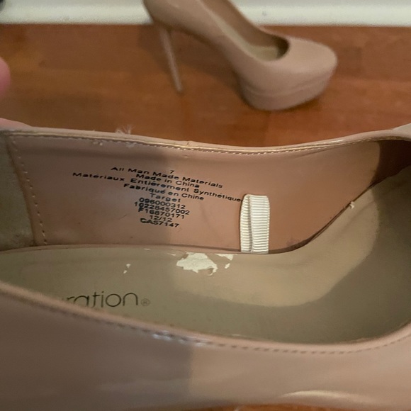 Shoes - Picture 4 of 5